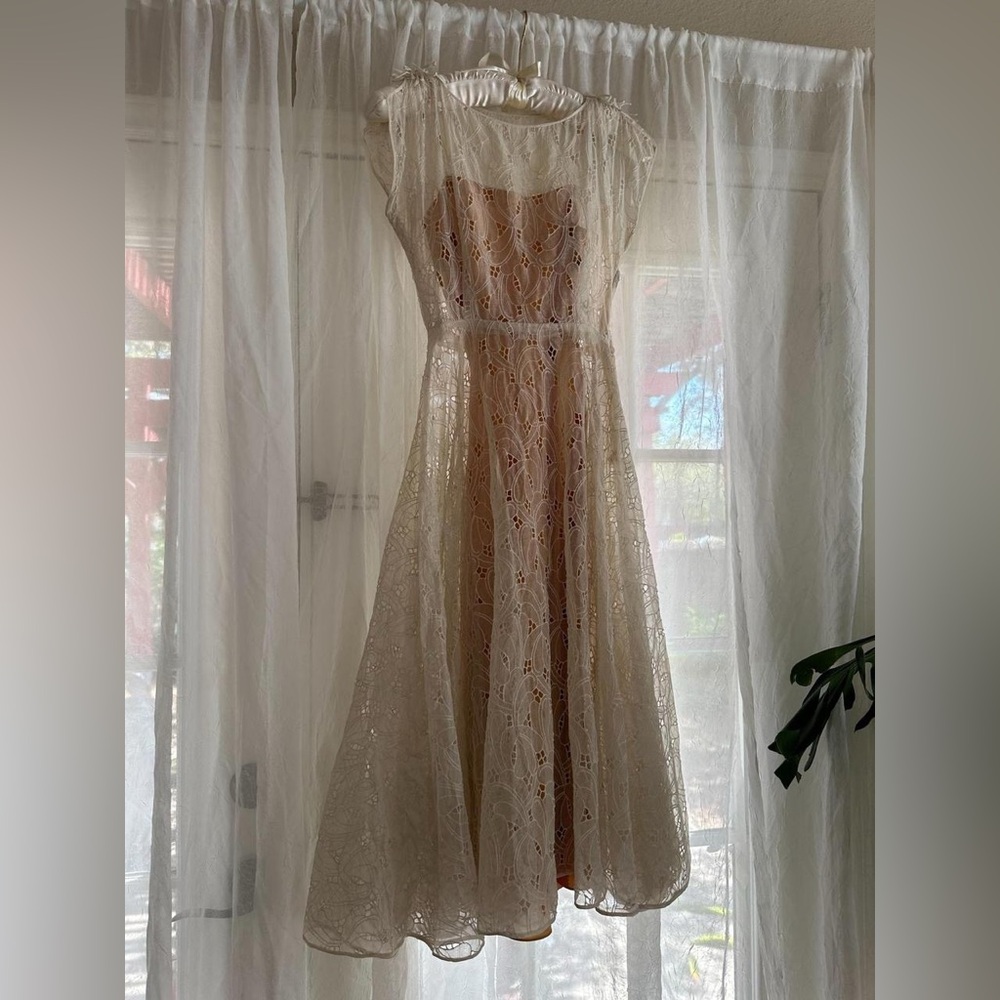 1940s sweetheart lace fit n flare dress - Picture 2 of 8